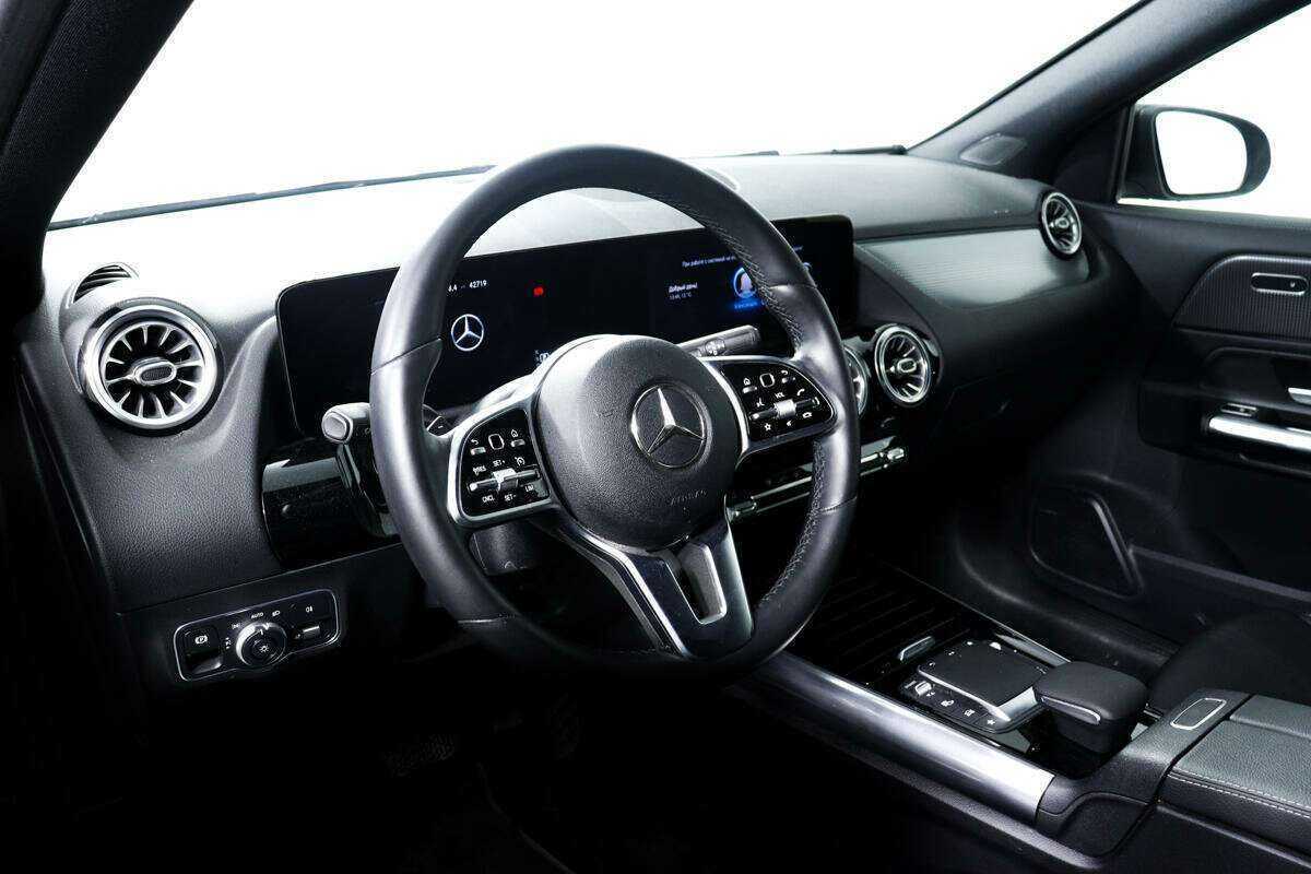 Mercedes-Benz GLA 200, 2020 Фото №13