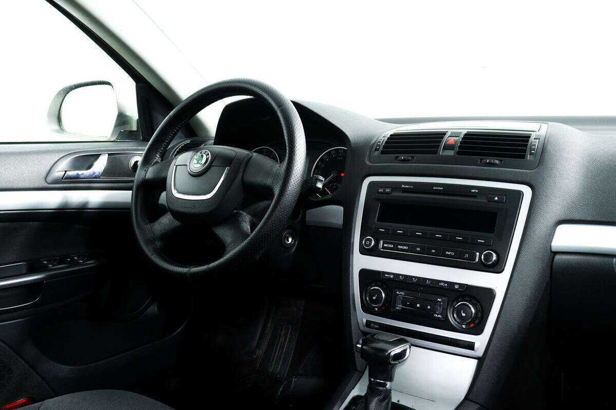 Skoda Octavia, 2011 Фото №9