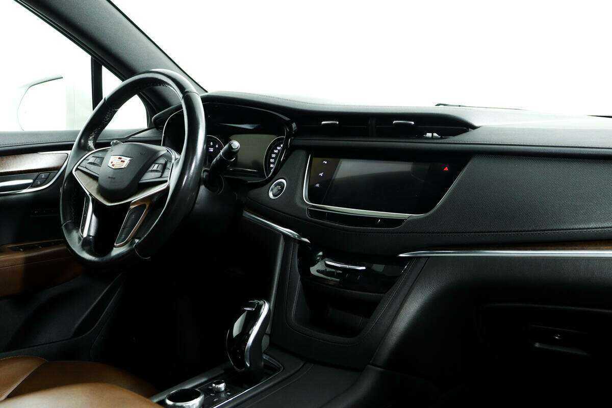 Cadillac XT5, 2020 - 125 000 км. | Фото №7