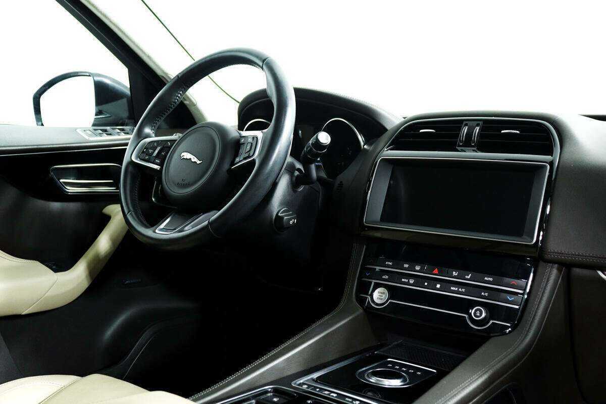 Jaguar F-Pace, 2019 Фото №9