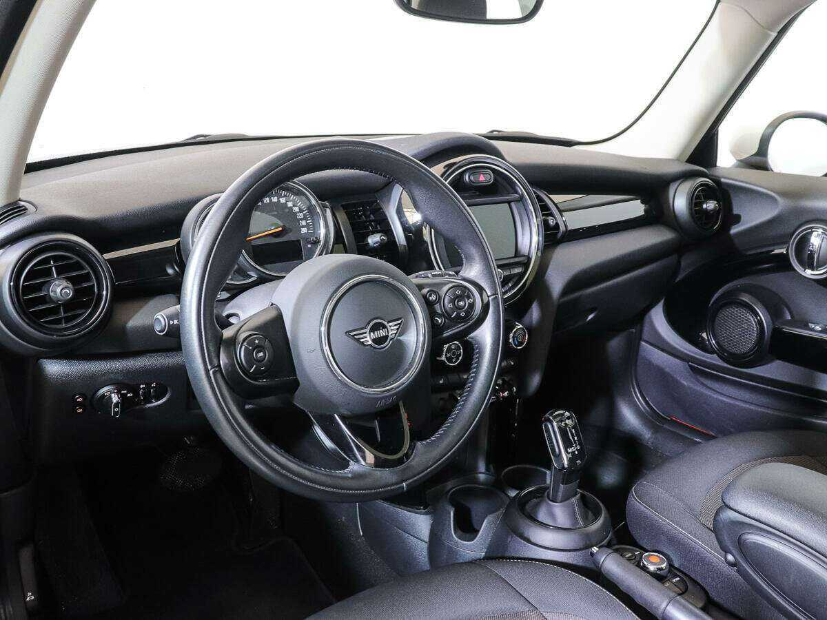 Mini Hatch Cooper, 2021 Фото №14