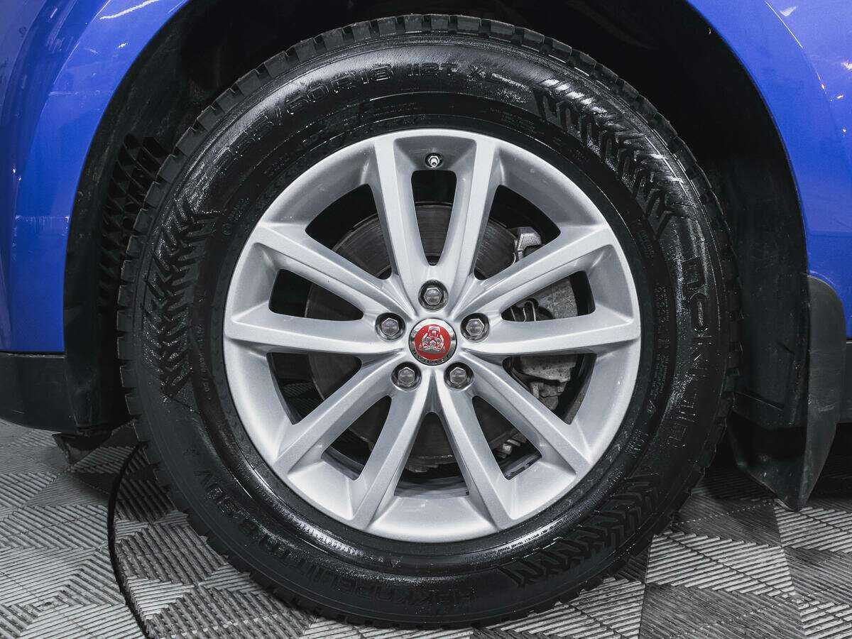 Jaguar F-Pace, 2018 Фото №16