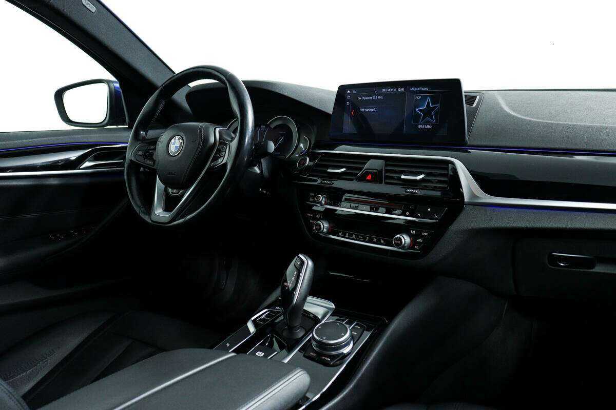 BMW 5 серии 530i xDrive, 2017 - 133 960 км. | Фото №8