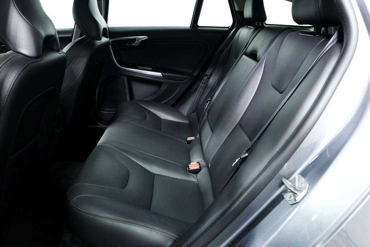 Volvo V60 Cross Country, 2018 Фото №10