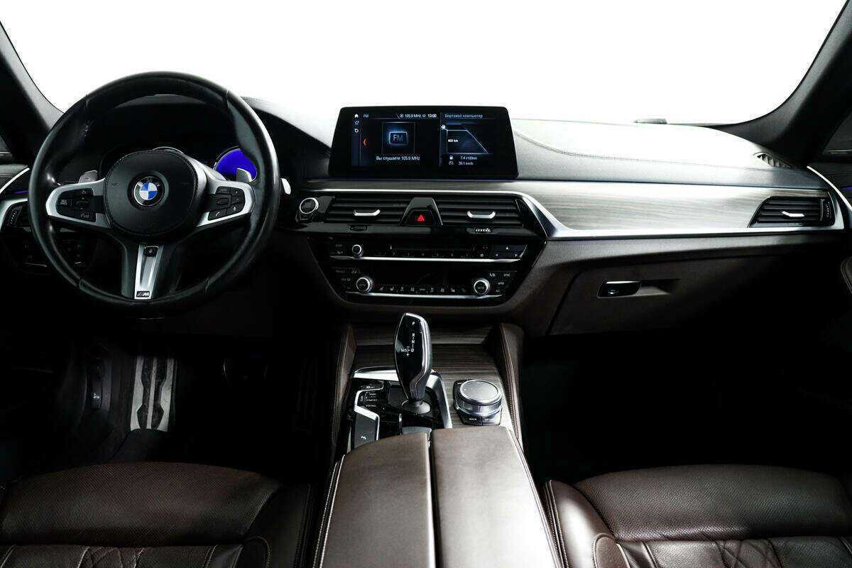 BMW 5 серии 530d xDrive, 2018 Фото №11