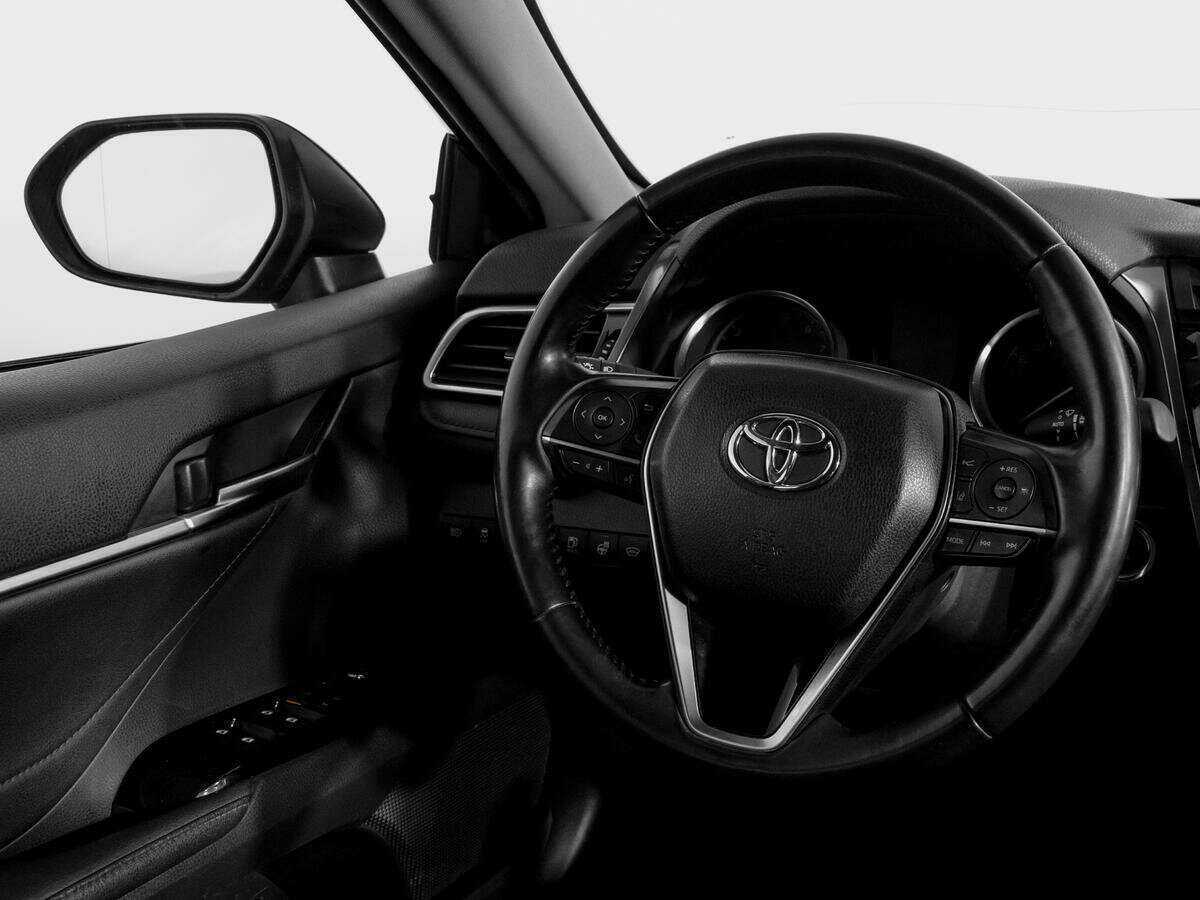 Toyota Camry, 2021 Фото №14