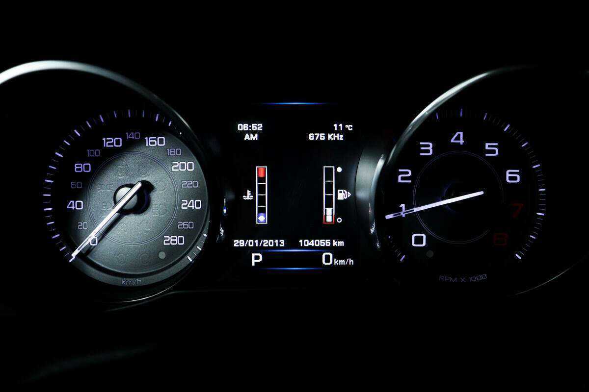 Jaguar XE, 2015 Фото №10