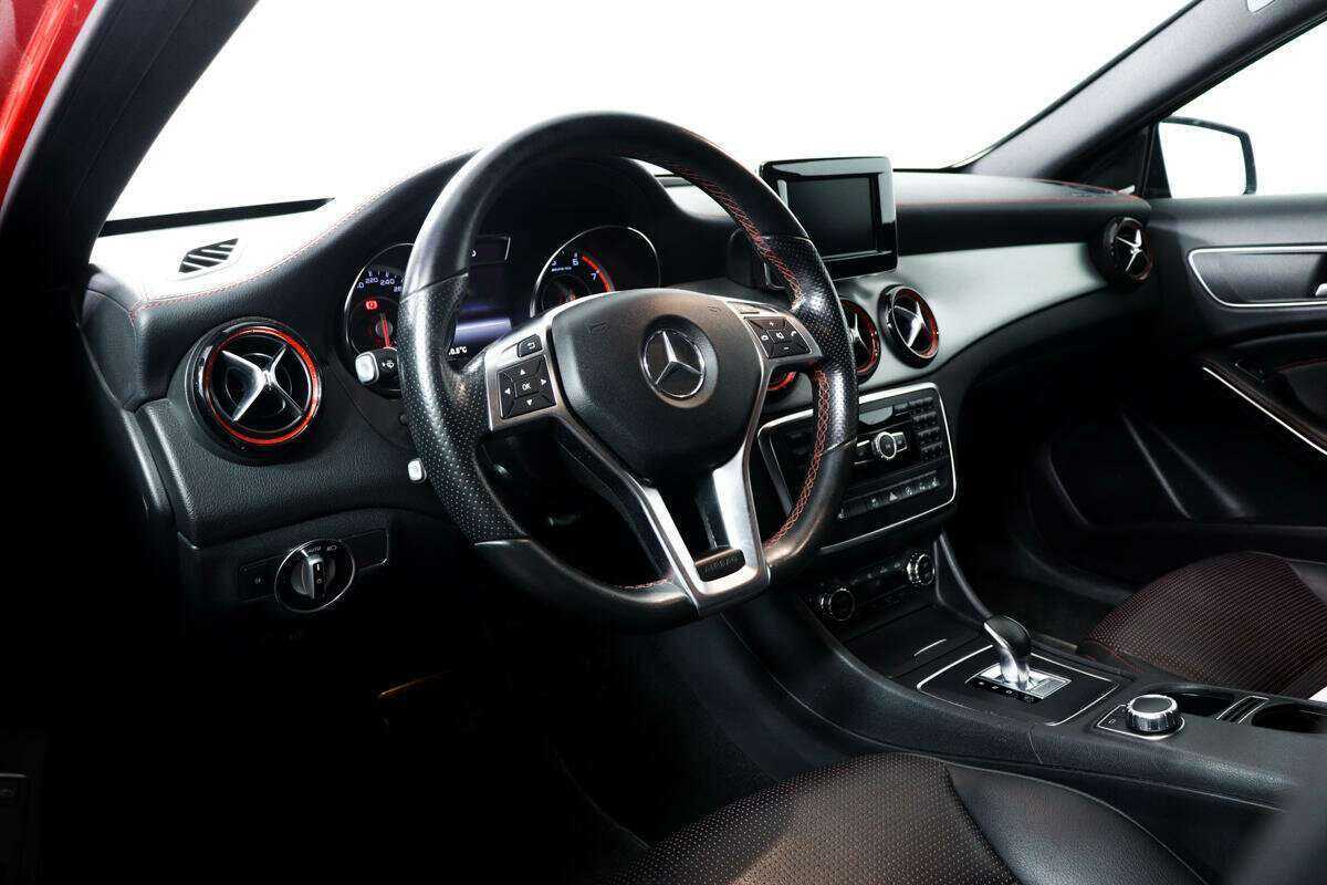 Mercedes-Benz GLA AMG 45 AMG, 2015 Фото №13