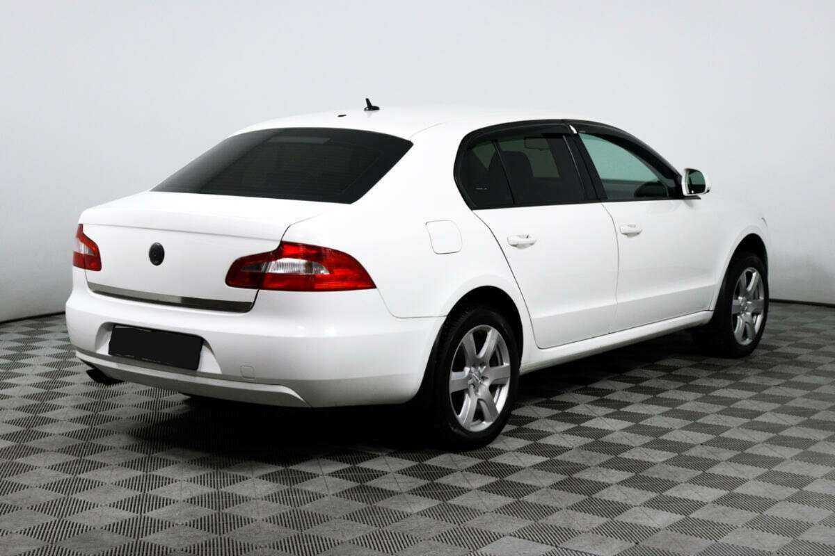 Skoda Superb DSG, 2011 Фото №5
