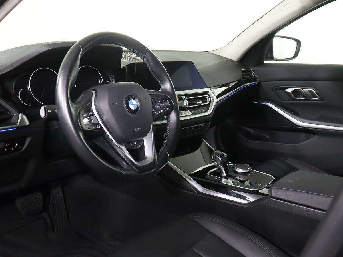 BMW 3 серии 318i, 2020 Фото №13
