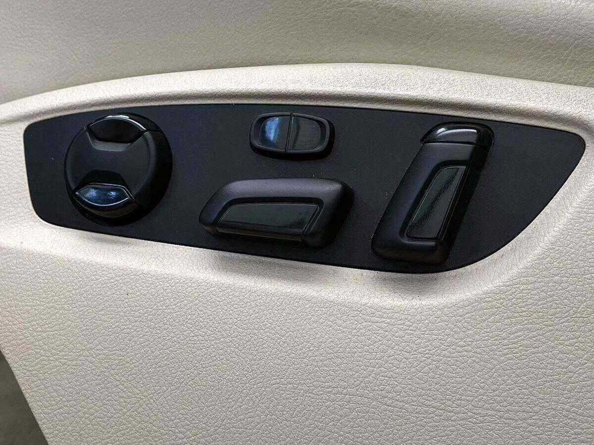 Volkswagen Touareg, 2015 Фото №13