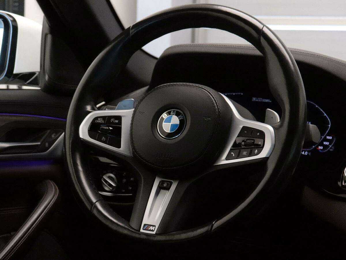 BMW 5 серии 530d xDrive, 2020 Фото №11