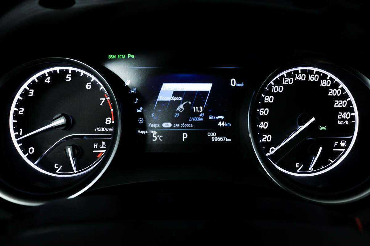 Toyota Camry, 2018 Фото №10