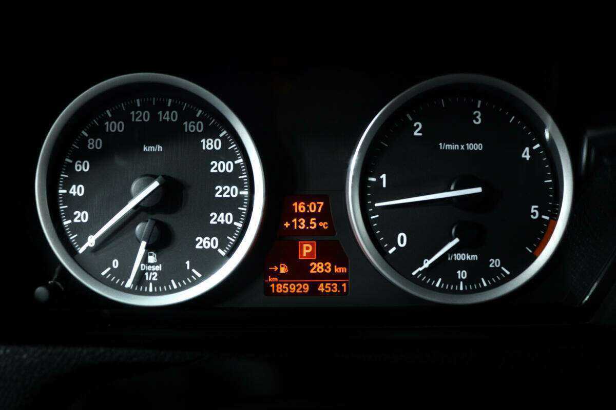 BMW X6 40d, 2011 Фото №10