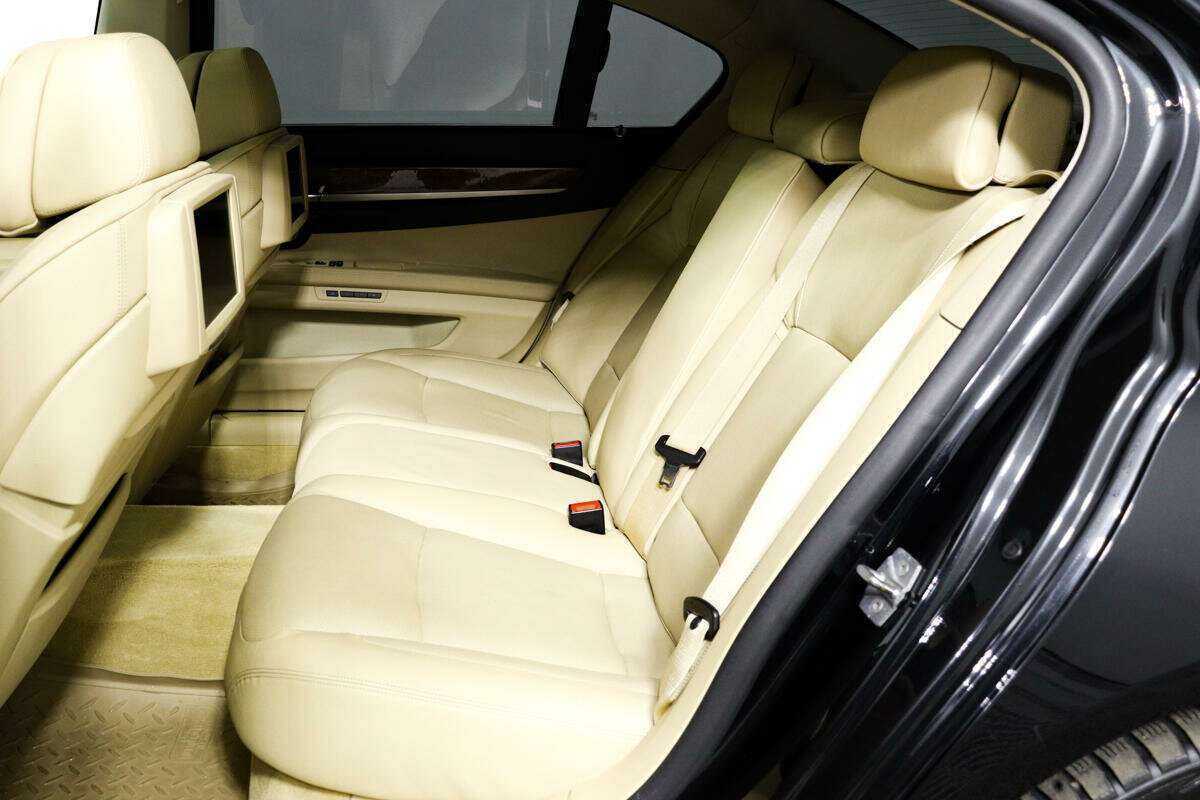 BMW 7 серии 750i xDrive, 2011 Фото №11