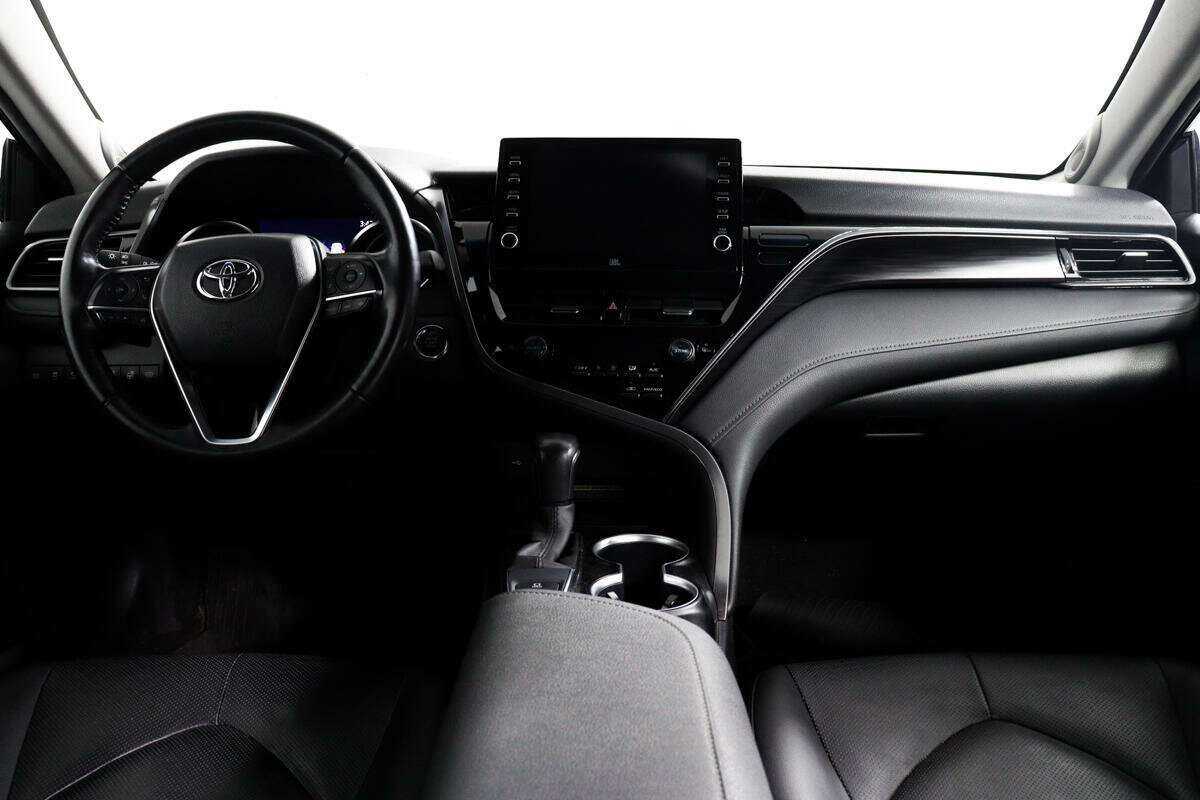 Toyota Camry, 2021 Фото №11