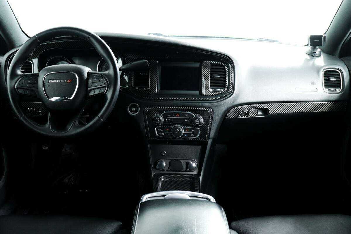 Dodge Charger R__T, 2019 Фото №11