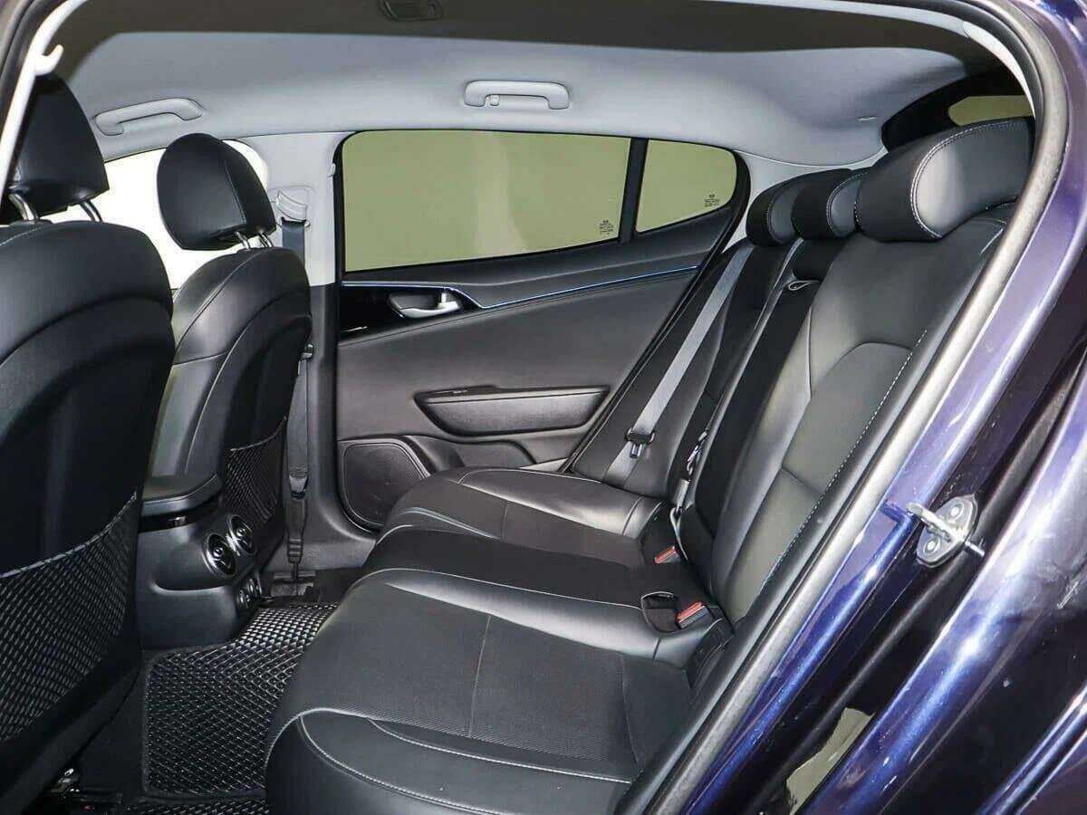 Kia Stinger, 2019 Фото №12