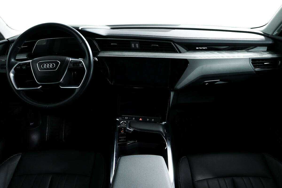 Audi e-tron 55, 2020 Фото №11