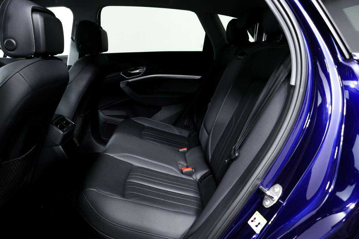 Audi e-tron 55, 2020 Фото №12