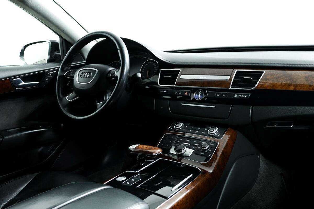 Audi A8, 2011 Фото №9
