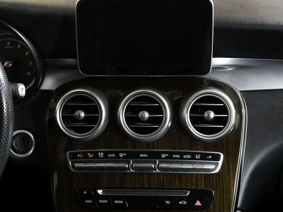 Mercedes-Benz GLC 250, 2016 Фото №11