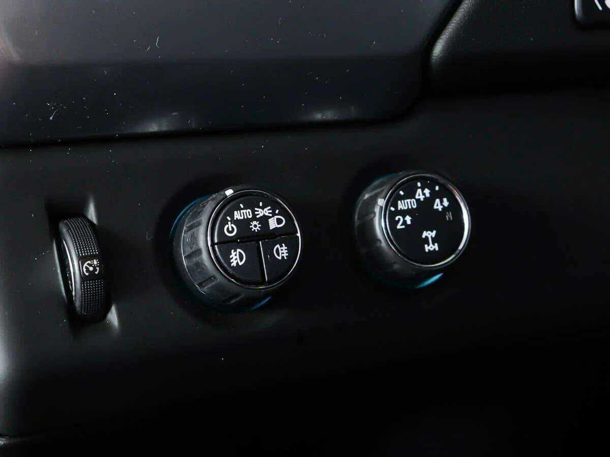 Chevrolet Tahoe, 2016 Фото №17