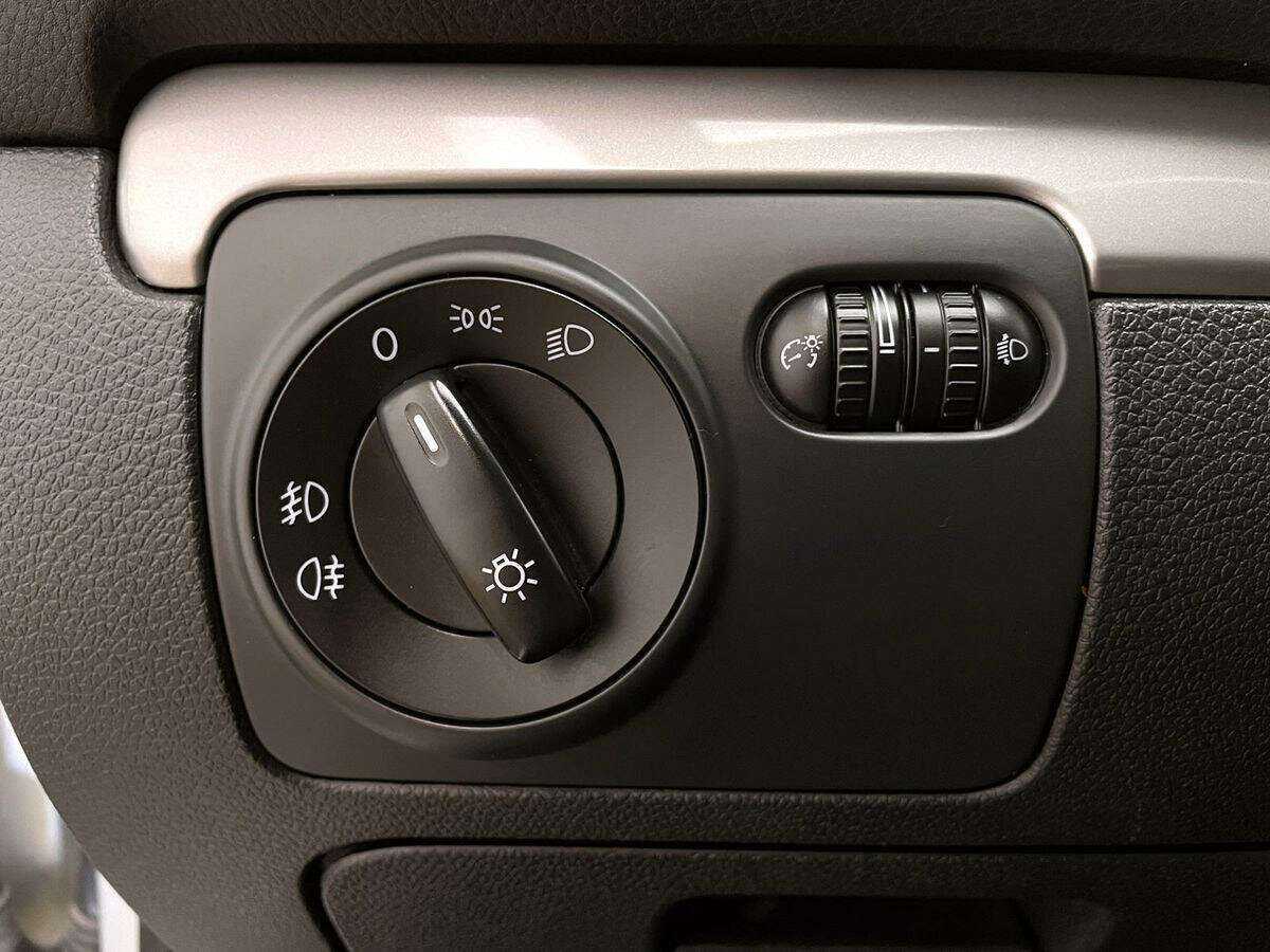 Volkswagen Golf, 2010 Фото №13