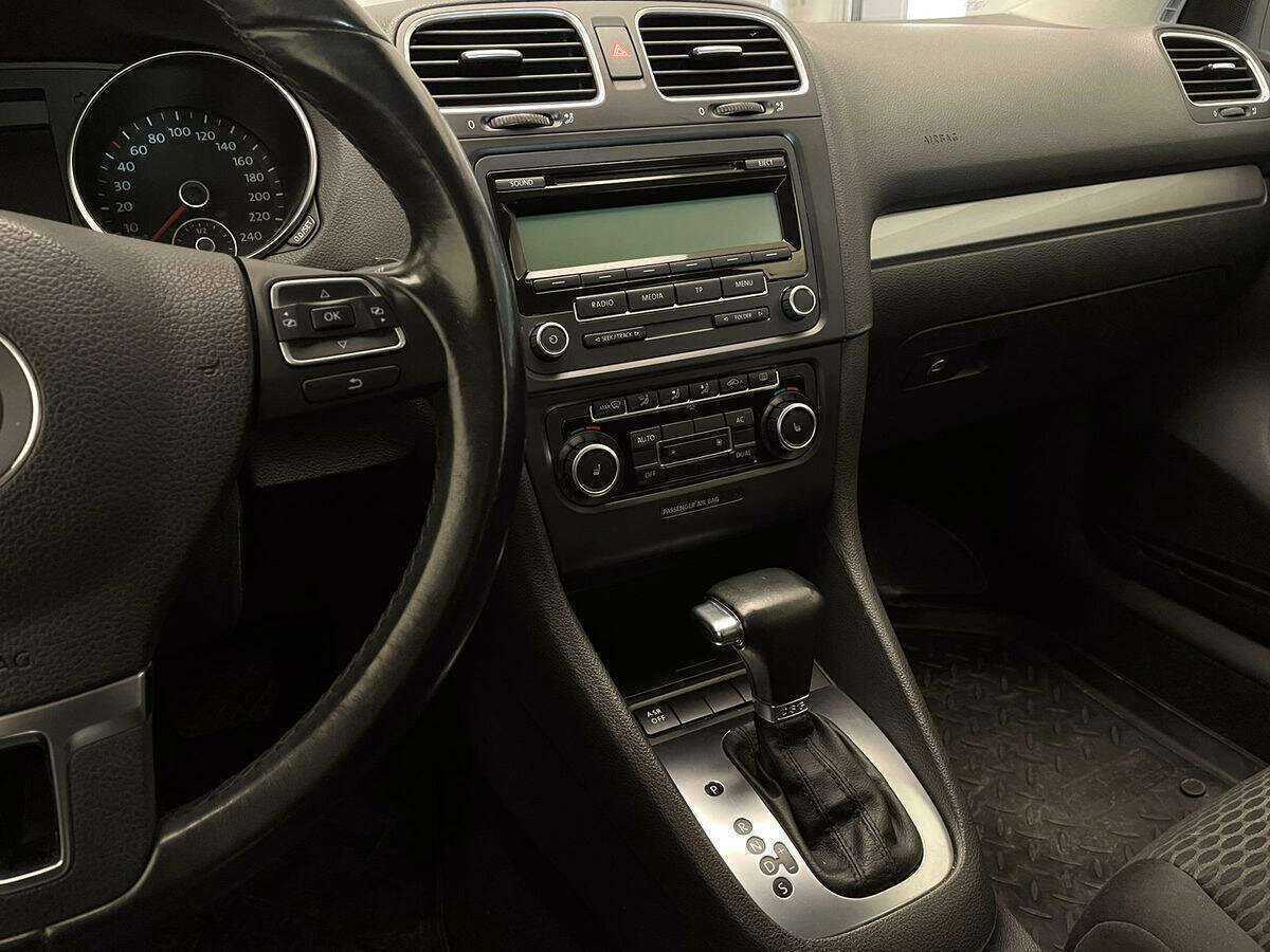 Volkswagen Golf, 2010 Фото №14