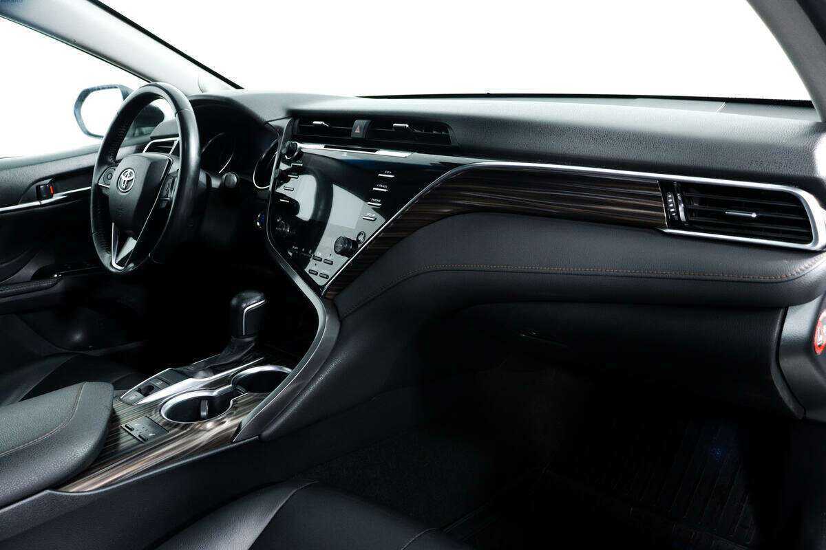 Toyota Camry, 2019 Фото №9
