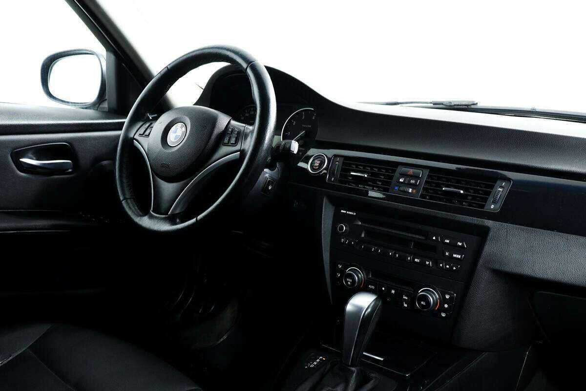 BMW 3 серии 320i, 2010 Фото №9