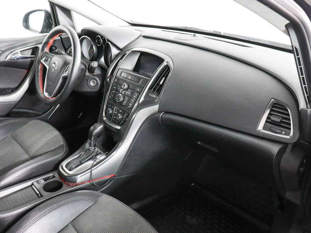 Opel Astra, 2011 - 162 500 км. | Фото №6