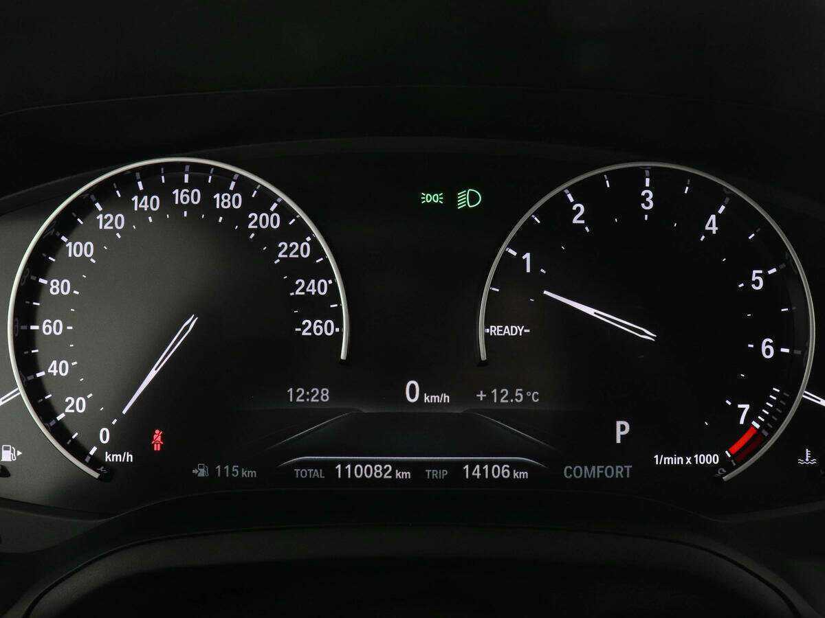 BMW 3 серии 320i xDrive, 2019 Фото №7