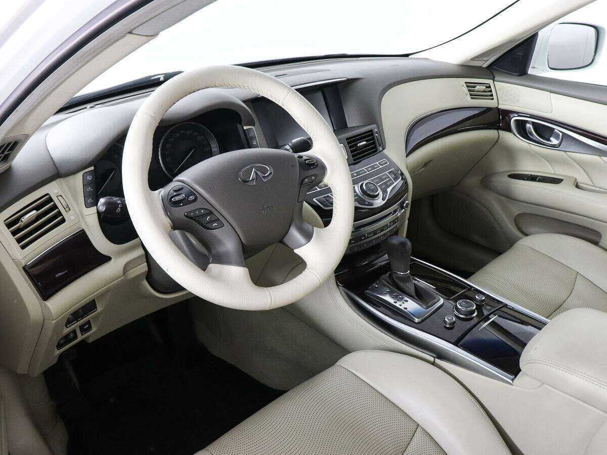 Infiniti M37, 2011 Фото №9