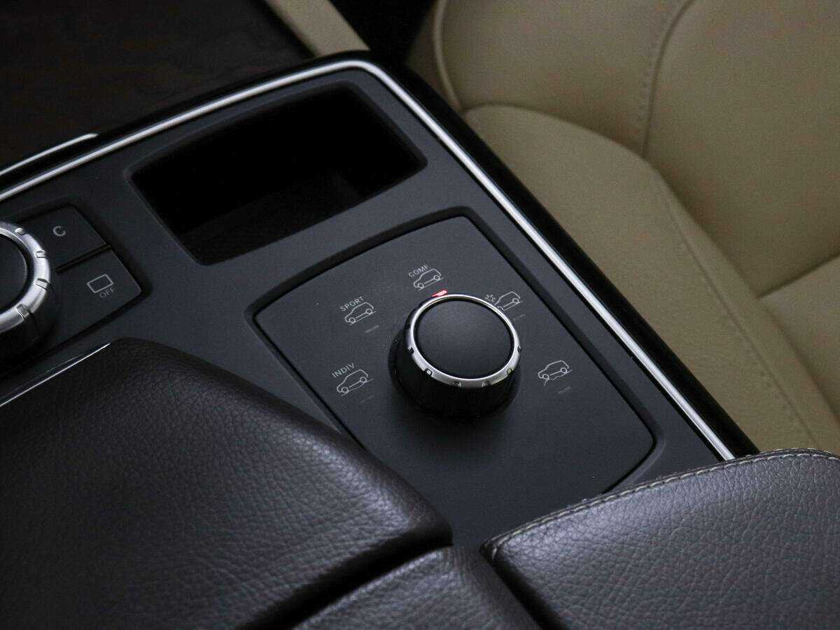 Mercedes-Benz GLE 300, 2016 Фото №16