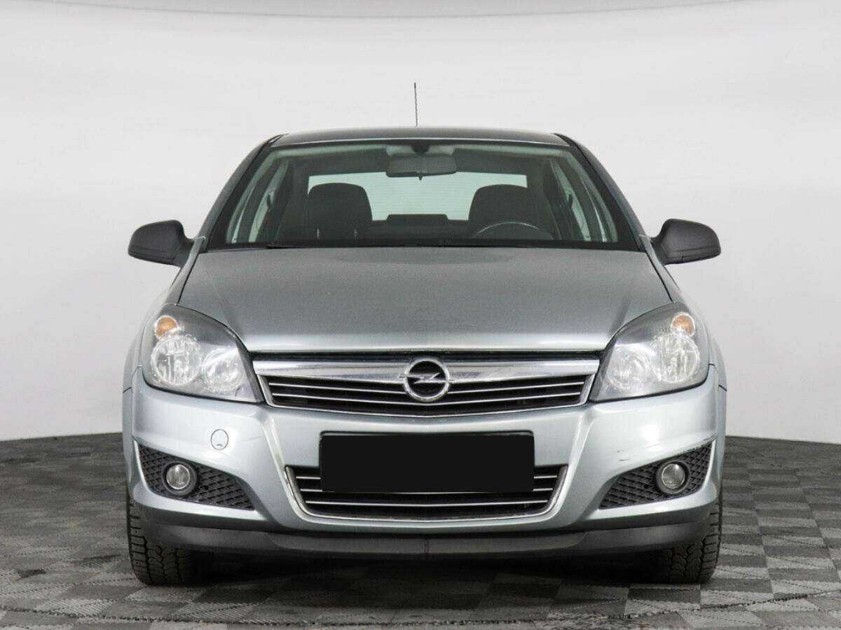 Opel Astra, 2011 - 108 975 км. | Фото №2