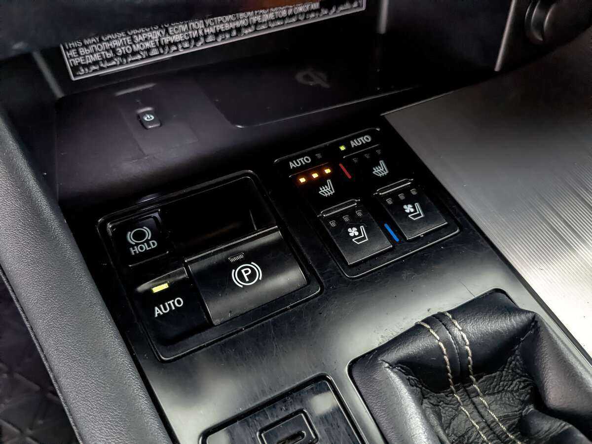 Lexus RX 200t, 2017 Фото №18