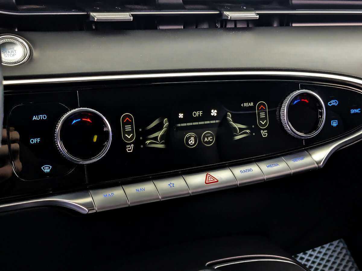 Genesis GV70, 2021 Фото №22