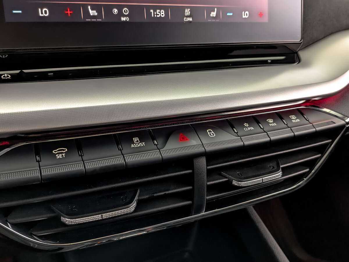 Skoda Octavia, 2021 Фото №18