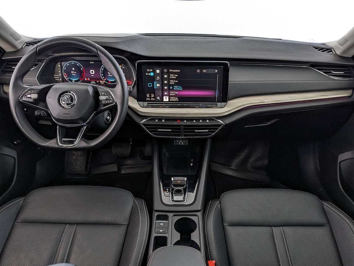 Skoda Octavia, 2023 Фото №9