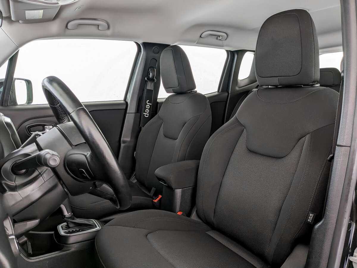 Jeep Renegade, 2018 Фото №15