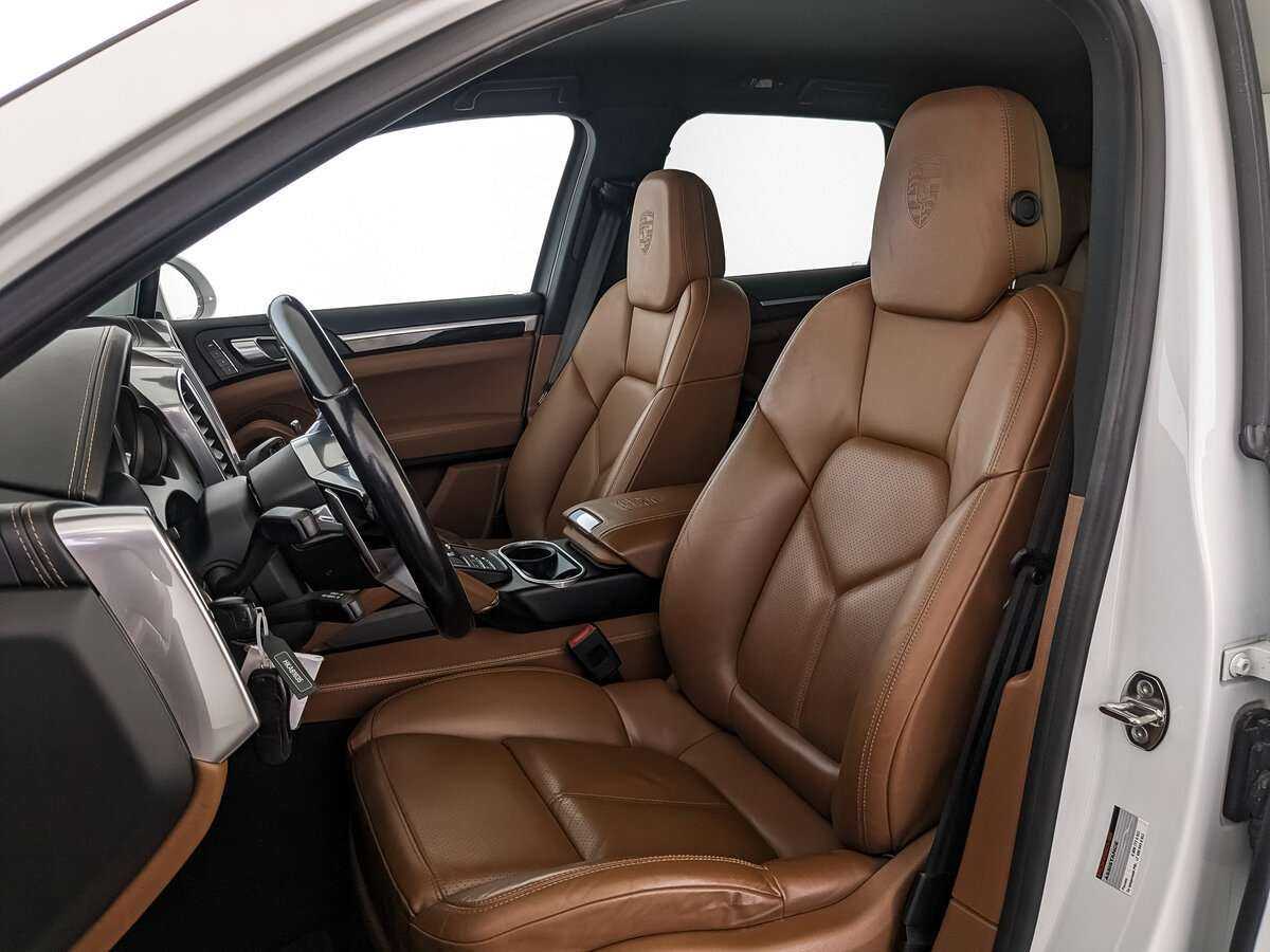 Porsche Cayenne, 2016 Фото №15