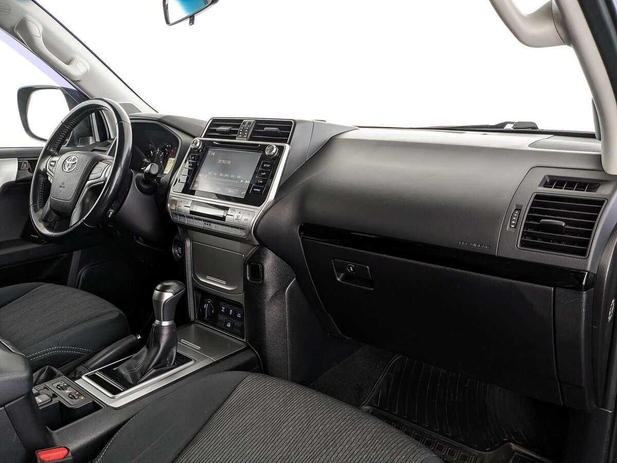Toyota Land Cruiser Prado, 2020 Фото №10