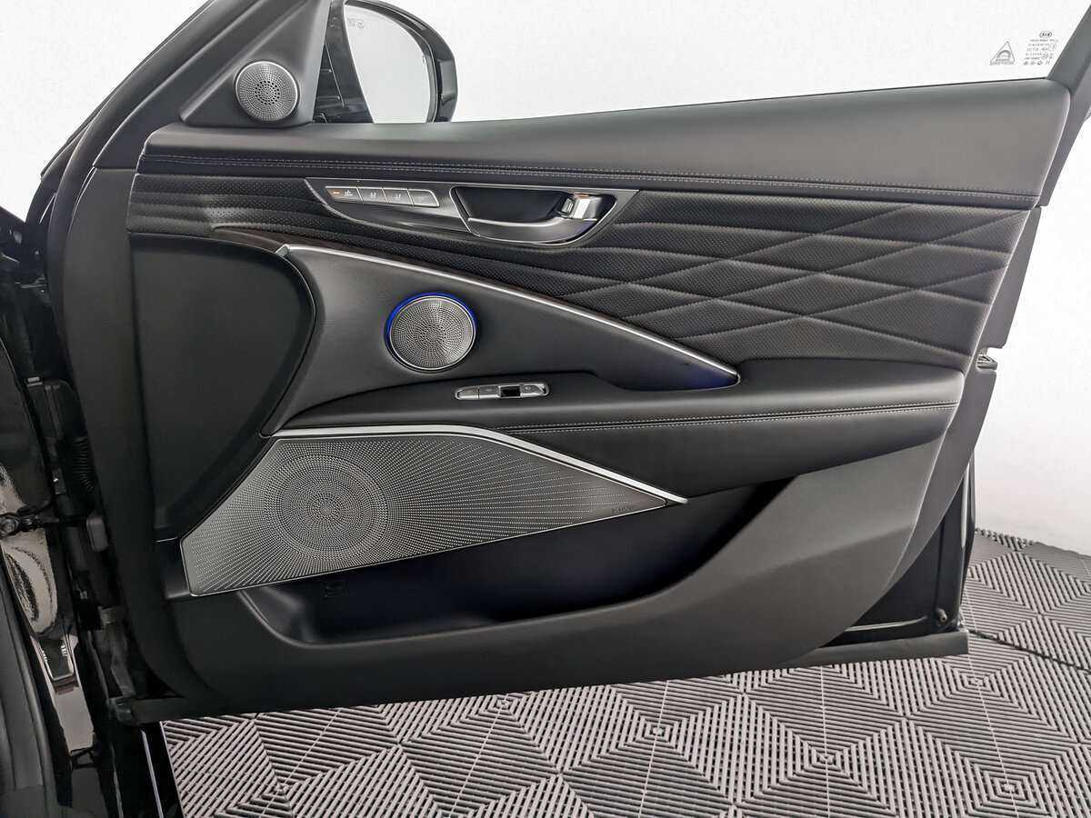 Kia K900, 2022 Фото №21