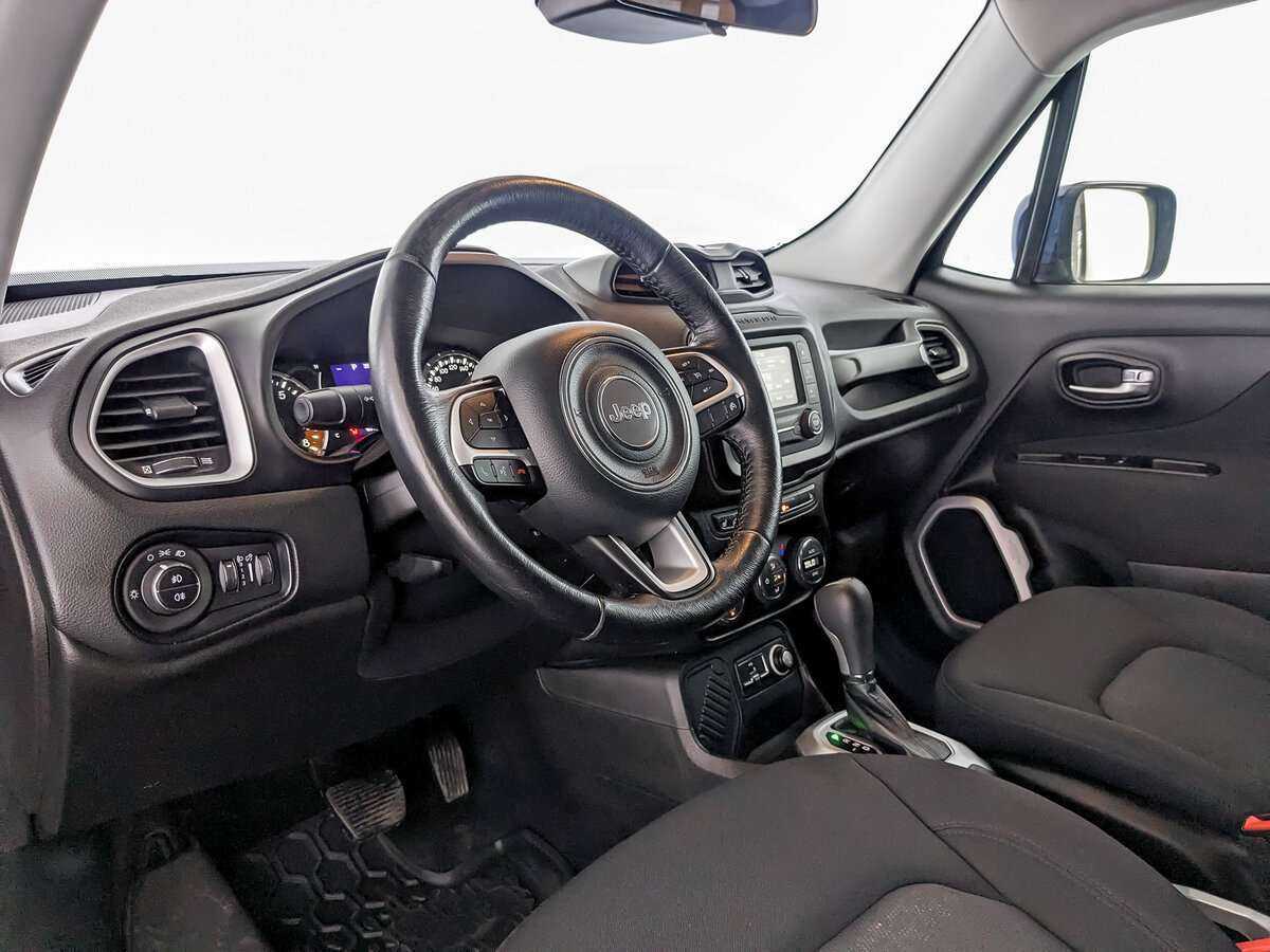 Jeep Renegade, 2017 Фото №14