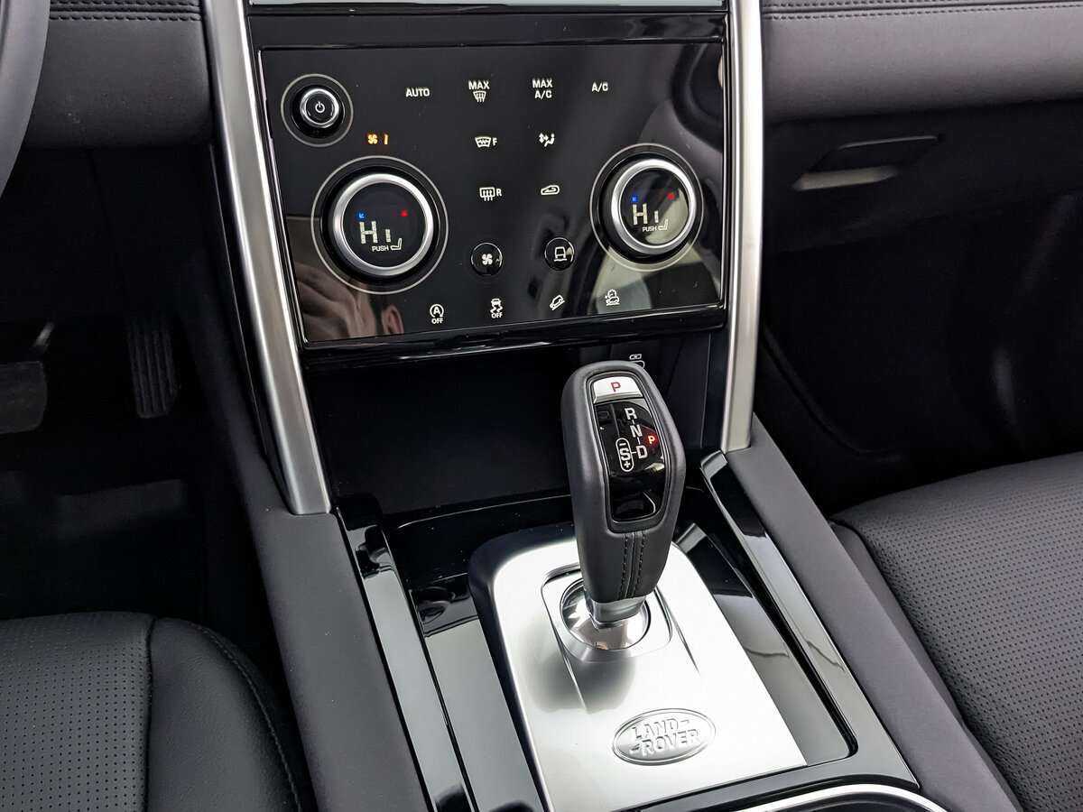 Land Rover Discovery Sport, 2022 Фото №23