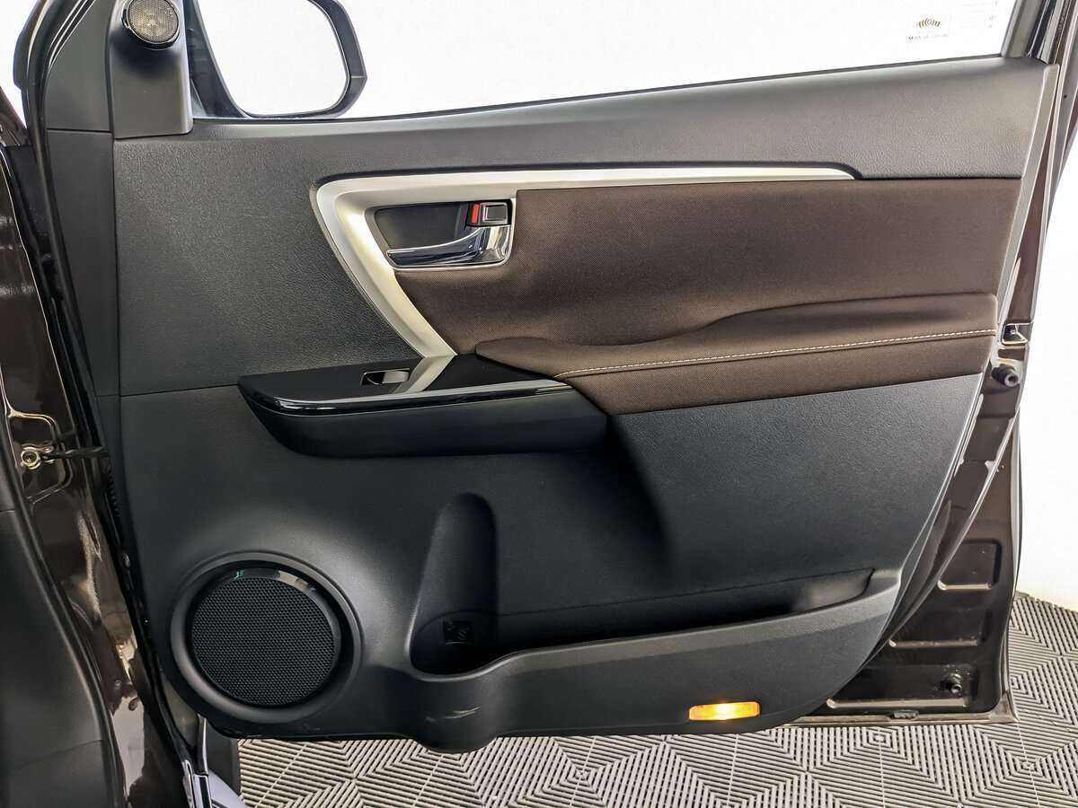 Toyota Fortuner, 2018 Фото №20