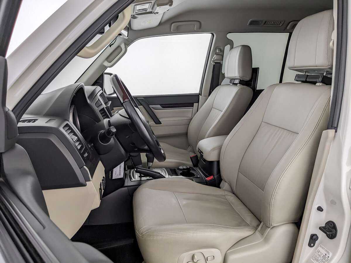 Mitsubishi Pajero, 2020 Фото №14