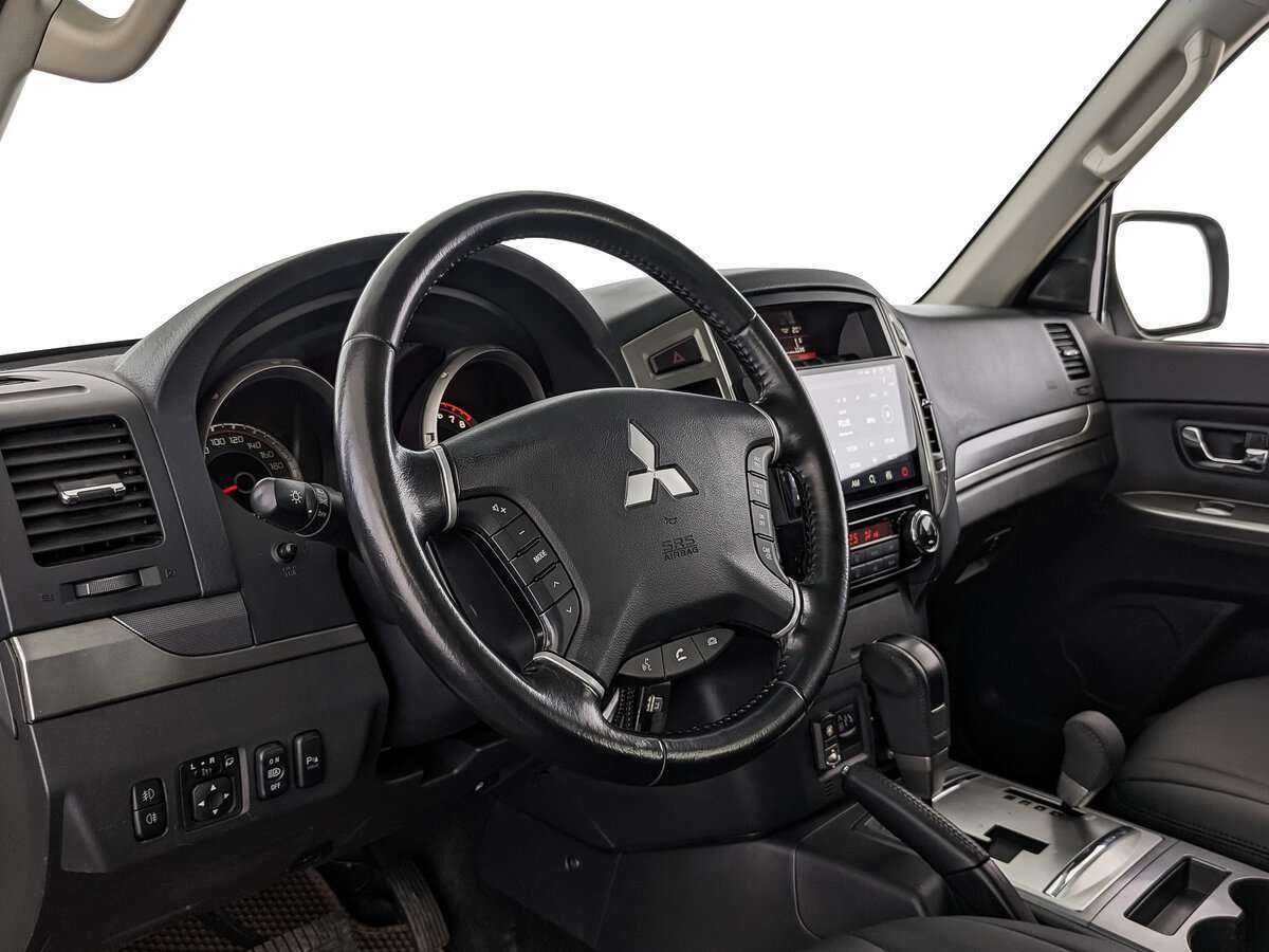 Mitsubishi Pajero, 2021 Фото №11
