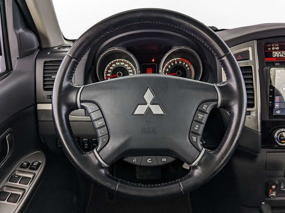 Mitsubishi Pajero, 2021 Фото №18